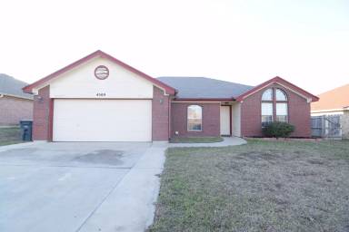 Main picture of 4500 Maggie Dr