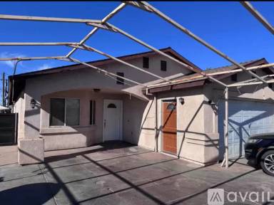 Main picture of 815 Cesar Chavez Blvd
