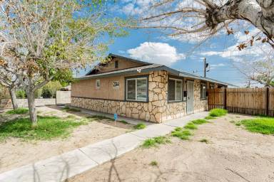 Main picture of 2044 Harvard St