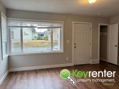 Main picture of 3731 E J St