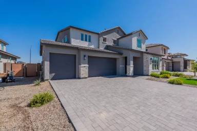 Main picture of 11948 W Luxton Ln