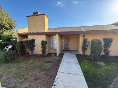 Main picture of 6071 N College Ave