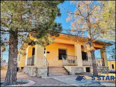 Main picture of 2526 Yandell Drive - 3