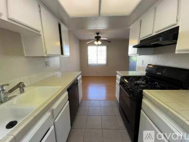 Main picture of 700 E Cedar Ave