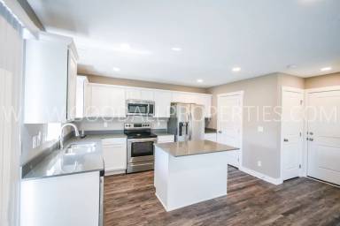 Main picture of 1007 Warren St