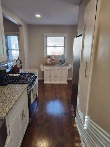 Main picture of 3517 McKinley St NE