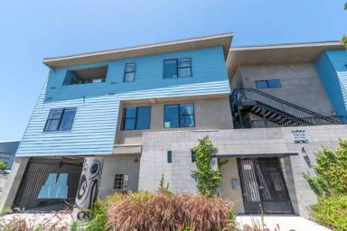 Main picture of 1130 65th St