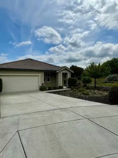 Main picture of 150 Savona Way