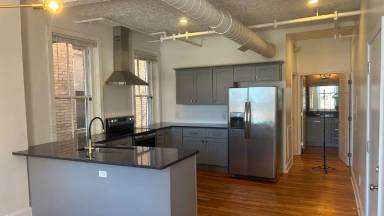Main picture of 801 Church St