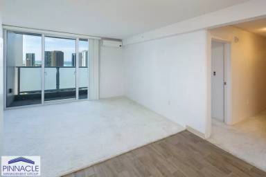 Main picture of 801 South St