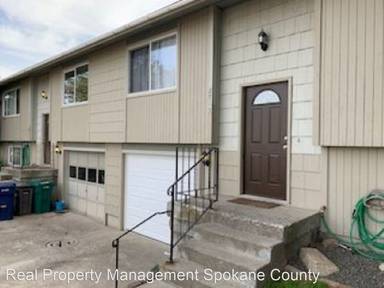 Main picture of 2715 N Whipple Ct