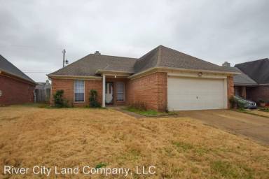 Main picture of 3812 Clarion Dr