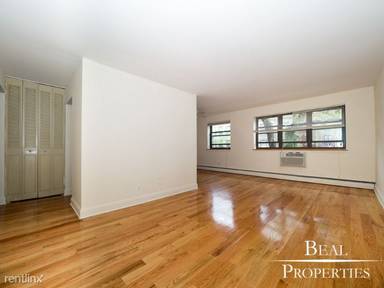 Main picture of 510 W Briar Pl