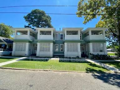 Main picture of 523 Wichita St