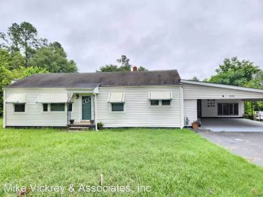 Main picture of 1932 Satcher Blvd