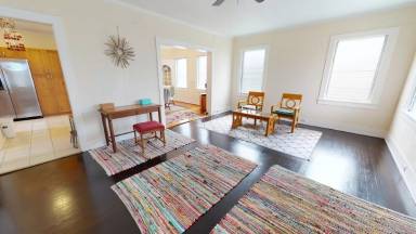 Main picture of 450 Wyllie St