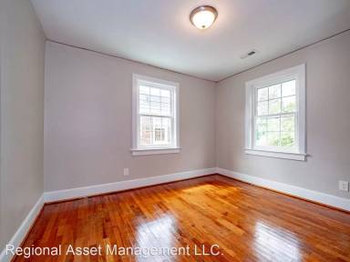Main picture of 3 Orchard Pl
