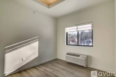 Main picture of 3249 Fairfax St