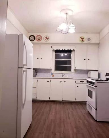 Main picture of 139 N 2nd St