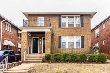 Main picture of 7120 Dartmouth Ave