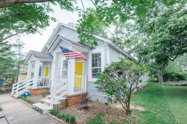 Main picture of 315 W Chappell St