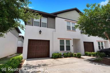 Main picture of Destin Oaks