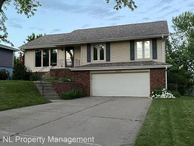 Main picture of 14532 Seward St