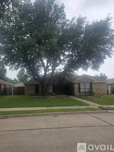 Main picture of 2310 Cortland Cir