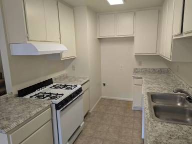 Main picture of 9148 Winter Gardens Blvd