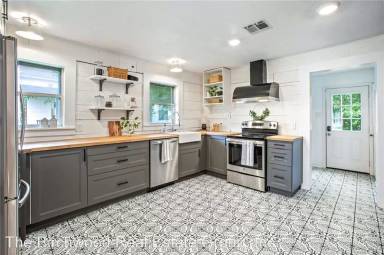 Main picture of 2501 Mitchell Ave