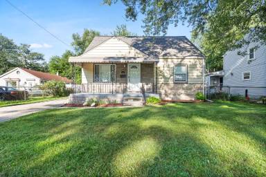Main picture of 21925 Elroy Ave