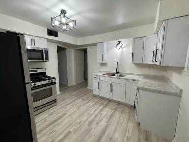 Main picture of 4025 W Morgan Ave