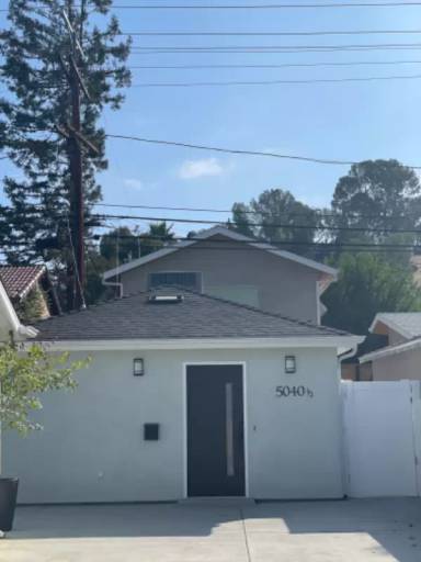 Main picture of 5040 Topanga Canyon Blvd
