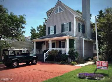 Main picture of 114 52nd St