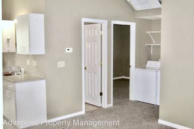 Main picture of 618 Thurston St