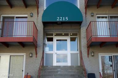Main picture of 2215 Hunter Pl SE