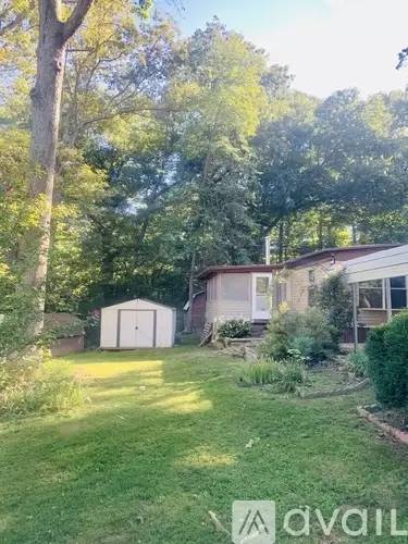 Main picture of 39 Skyline Dr