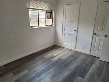 Main picture of 2733 S Sunland Vis