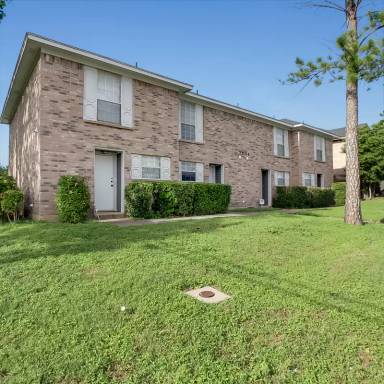 Main picture of 7504 Chapin Rd