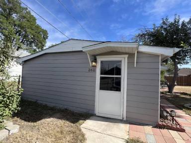 Main picture of 2611 Dillon Ave