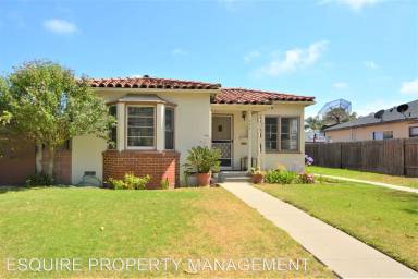 Main picture of 248 Palm Dr