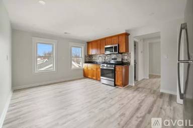 Main picture of 29 Eustis St