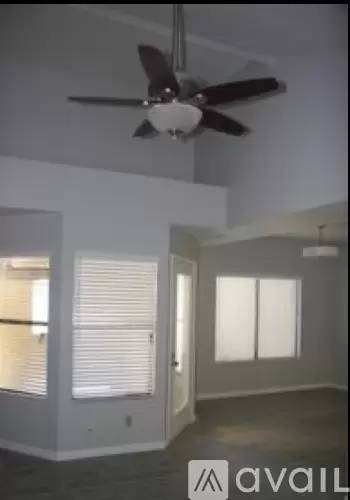 Main picture of 4201 N 20th St