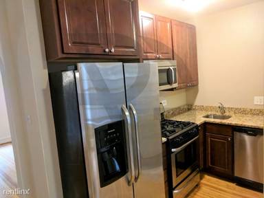 Main picture of 2100 W Ainslie St