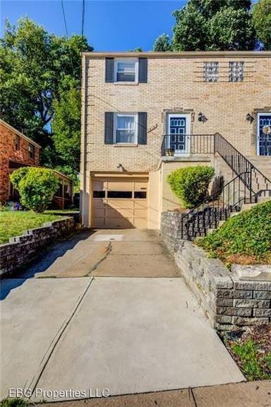 Main picture of 206 E Garden Rd