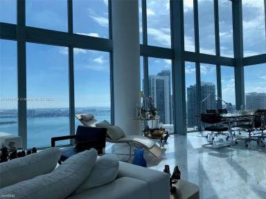 Main picture of Blue Condo
