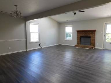 Main picture of 1433 Drumheller Dr. - 1