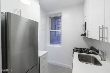 Main picture of 360 W 55th St Apartments