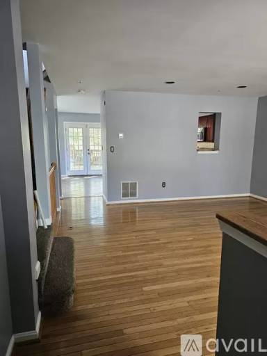 Main picture of 4845 Wainwright Cir
