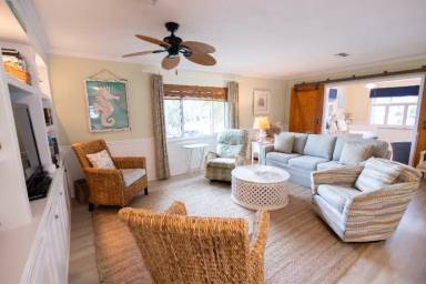 Main picture of 2905 Avenue C